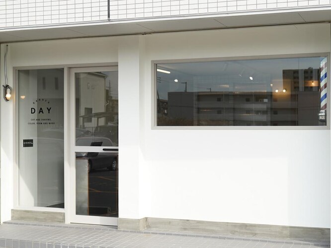 DAY BARBER デイバーバー