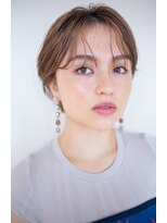 ピズム(PISM)&nbsp;センターパート×耳かけハンサムショート/フォギーベージュ