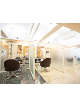 心地よい半個室で、ゆったりとした時間を過ごしませんか？至福なサロンタイムを【天王町駅/保土ケ谷駅】