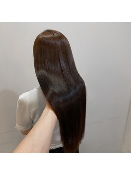 シェノン 西梅田(CHAINON) グレーベージュ/レイヤーロング/黒髪/前髪パーマ