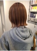ハイトーンカラー切りっぱなしボブ