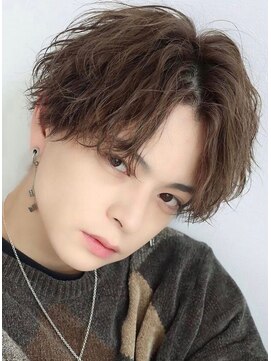 オーシャントーキョー 渋谷神南(OCEAN TOKYO) ツーブロック束感流行スパイラルセンターパート