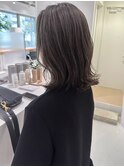 ミディアム グレージュ