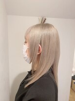 ビューティーサロン ホープ(beauty salon HOPE) ペールホワイトのウルフヘアー