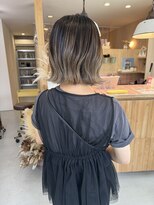 フィーロ(filo)&nbsp;グレージュバレイヤージュ