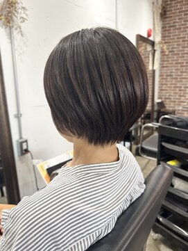 ヴィップルーム(viproom) マッシュショート/アッシュカラー/シースルバング/大人ボブ