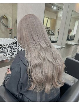 ジルバイシャルム(JILL by charme) グレージュカラー