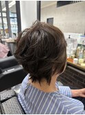 くせ毛を活かしたひし形ショート