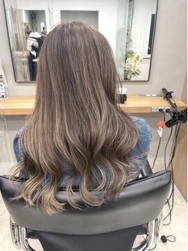 ロマリア 青山 南青山(Lomalia) 【Lomalia青山】白髪ぼかし×ハイライトカラー/シルキーベージュ