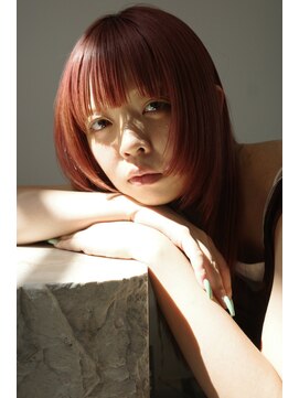 ロカ(loca) loca コーラルカラー×レイヤーカット