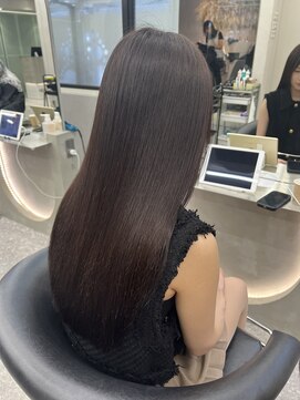 ロール 博多(Role) 縮毛矯正/髪質改善/酸性ストレート/透明感カラー