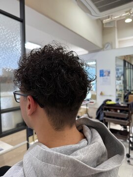 ヘアーメイク ニューヨーク 千駄木店(Hair Make NEWYORK) パーマ風刈上げスタイル