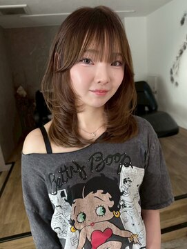 エトワ 中央店(etoi) 大分ハッシュカット胸上鎖骨下ミディアムレイヤースタイルかるめ
