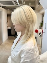 セルン(cerne) ロングウルフカットハッシュカットクラゲヘアウルフレイヤー