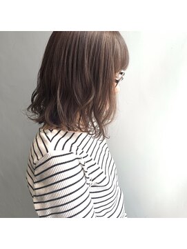 クラン(clan) ミルクティーベージュ