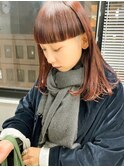 スーパーワイドバングミディアムロブコーラルレッドオレンジ赤髪