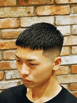 ヒロギンザバーバーショップ 丸の内店(HIRO GINZA BARBER SHOP) フェードカット×クロップ【東京/丸の内/大手町】