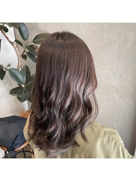 フェリア 梅田(FERIA) アッシュベージュ