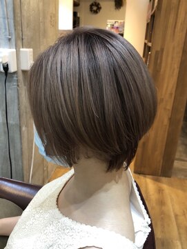 ロダット 横浜(LODAT by little) ショート×ベージュピンク【LODAT横浜】