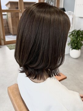 ソアラ(soara) 外はねミディアム