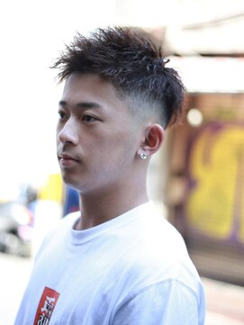 スラッシュ(SLASH) メンズパーマ/ハイライト/短髪/フェードカット/ツイスト