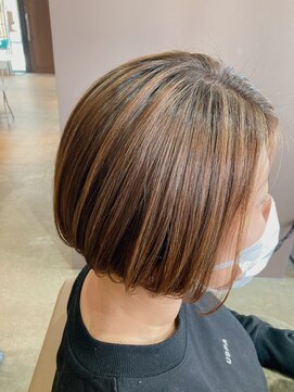 ブローチェ マカナ(BROCHE makana) 白髪を意識させないハイトーン