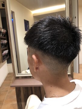 イノセント 今治(INNOCENT) フェード風カット