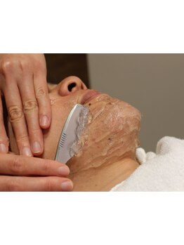 メンズの身だしなみをトータルサポート！清潔感溢れる印象を創る、プロの技術で、ワンランク上の男を演出。