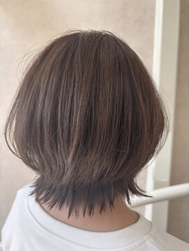 ティーグロス(T+gloss) 夏には暑いから結びたい！を叶える外ハネボブ☆