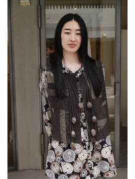 マレ(MARAIS) ストレートロングスタイル