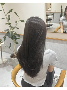 レンジヘアー(lange hair) greige【レイヤーカット/透明感カラー/グレージュ/艶感】