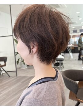 ビューエヒメ(VIEW EHIME) 小顔カットショートボブ大人可愛いアッシュオリーブ