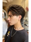 アップバング毛流れショート