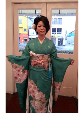 イロハ ヘアーズ ステーション(ILOHA HAIR'S STATION) 成人式ショートアレンジ