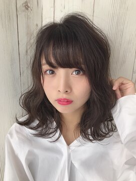 ウィクシー(wixy) 外ハネゆるふわミディアム