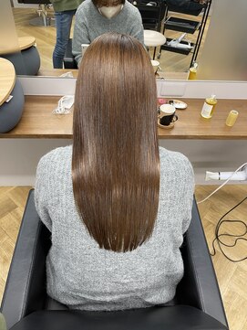 シカ 神戸三宮元町店(Cica) 髪質改善 UPTOGLOSS トリートメント 神戸 三宮美容室 元町 艶髪