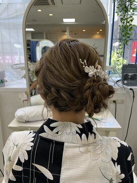 アルターシェリー(aL-ter che'rie) 浴衣×ヘアアレンジ[カール/セミディ/シアーカラー/姫カット]