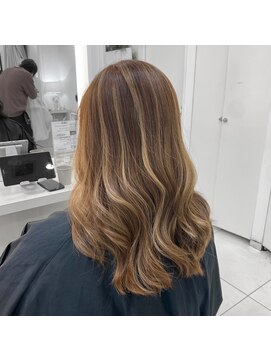 アッシュ 小岩店(Ash) ハイライトカラー/白髪ぼかしハイライト/イヤリングカラー