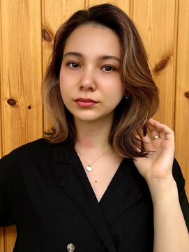 ブゾン(buZon) 【buZon ブゾン】ハイライトカラーくびれヘア