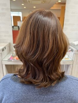 マミーコー 大野店(Mammy Co.)の写真/初めてのグレイカラーもお任せ下さい♪大人女性の魅力を引き出す色味と艶感で、もっと若々しい印象に。