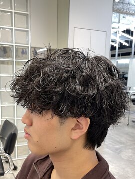 フィフスパーク(fifth PARK) 渋谷波巻きツイストスパイラル束感ルーズパーマメンズカット色気