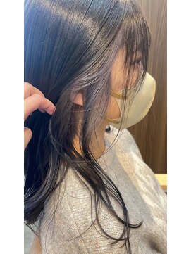 リノ 金山(Rino) デザインカラー/レイヤーカット/ウェットヘア/オリーブベージュ