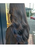 ブルー