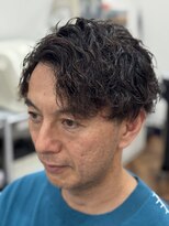 ヒカリ バイ イサミ 西川口(Hikari by ISAMI)&nbsp;韓国マッシュスペインカールスパイキーショート〈理容室〉西川口