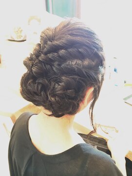 シェイプスヘアデザイン 自治医大店(Shape's hair design) ねじり編みアップ