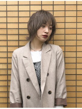 ヴィレッタ(VIRETTA) グレーベージュ×ショートウルフ