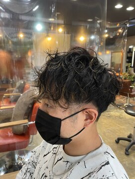 ナンバー ユアイロ 川崎(N° uairo) 爽やかツーブロック刈り上げ束感アップバング