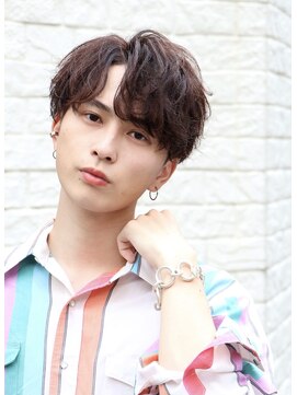 オーシャントーキョーウエスト 心斎橋 (OCEAN TOKYO WEST) メンズスパイラルパーマセンターパート