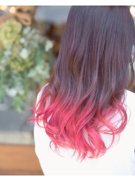 スリーク(sleek) ピンクの裾カラー