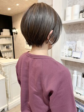 キャアリー(Caary) 福山市美容室Caary20代30代40代丸み耳かけツヤショートボブ